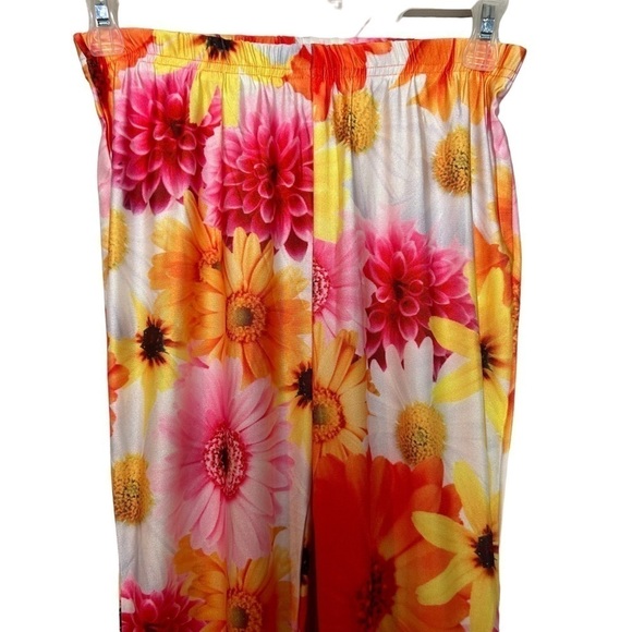 70’s Inspired Retro Bright Floral Bell Bottom Pants - Picture 7 of 10